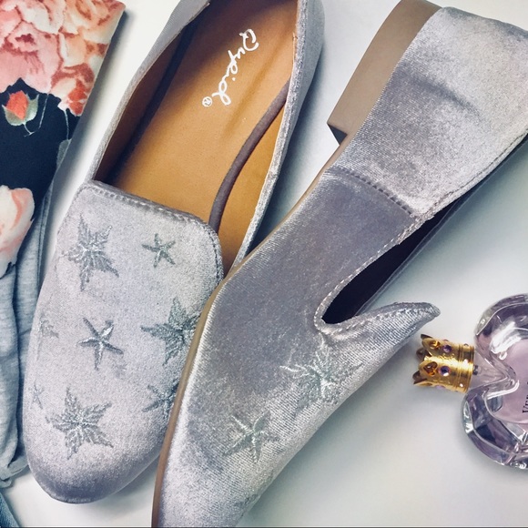 SoldoutCuratedLuxury - Picture 5 of 8